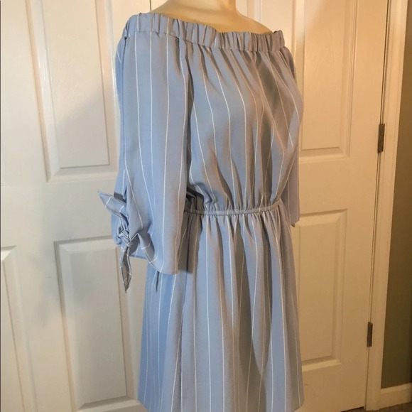 NWOT Soprano Striped Off the Shoulder Dress M - Picture 10 of 14